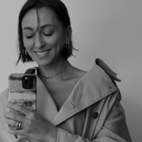 Abel Minimalist U Huggie Earrings (Silver)