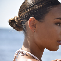 Gabriela Diamante Enamel U Huggie Earrings (Black)