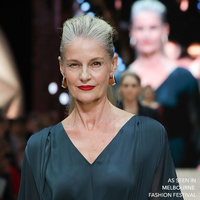 Orsa Chunky Geometric Drop Earrings (Gold)