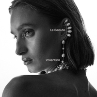 Le Beauté 24K Pearl Curve Earrings