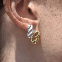 Velma Twisted U Huggie Earrings (Silver)