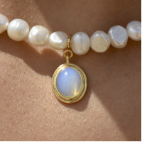 Anemone Moonstone Pendant Pearl Necklace
					