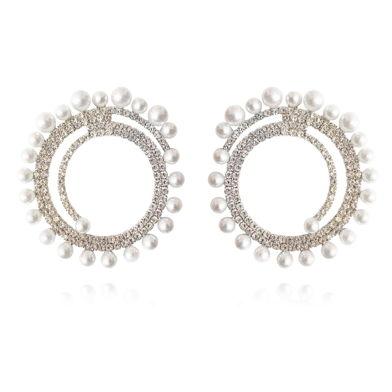Details more than 132 pearl and diamante earrings latest