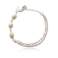 Louve Freshwater Pearl Dual Chain Bracelet (Silver) image