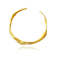 Solstice Artisan Solid Wavy Bangle (Gold Vermeil) image