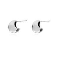 Nala Artsy Chic Dainty Crescent Earrings (Silver)
