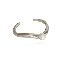 Flo Ear Contour Cuff Earring Single Piece (Silver) image