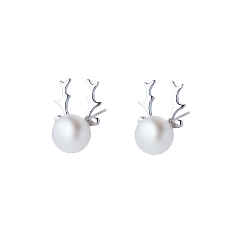 Pearl Rhindeer Earrings
