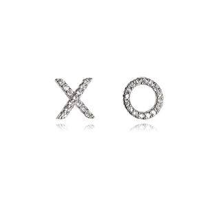 Kiss Hug Mismatched Stud Earrings (Silver)